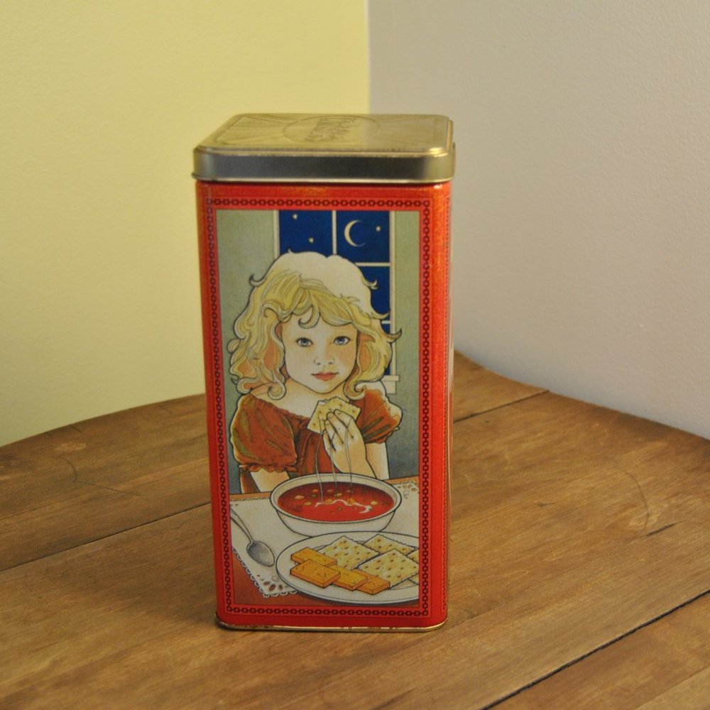 3 / 50$ Christie's Limited Edition 60th Anniversary Premium Plus Crackers Tin